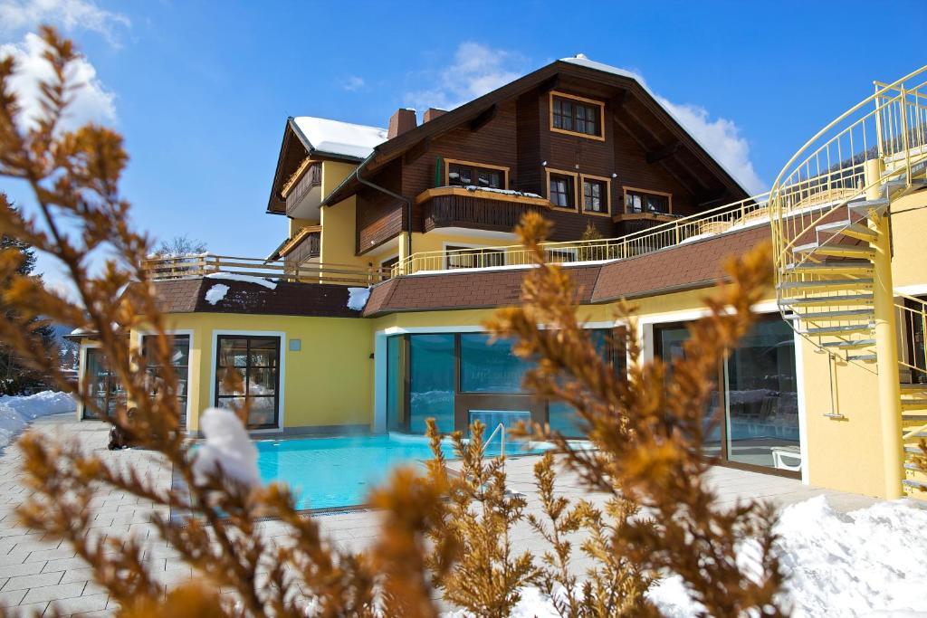 Alpine Spa Residence Bad Kleinkirchheim Exterior photo